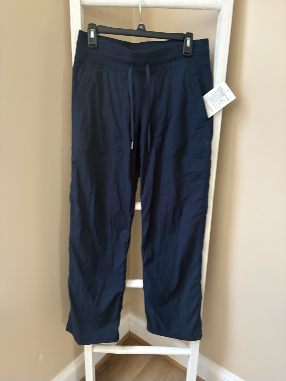 lululemon navy dance studios